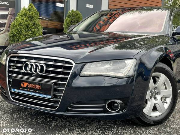 Audi A8 - 8