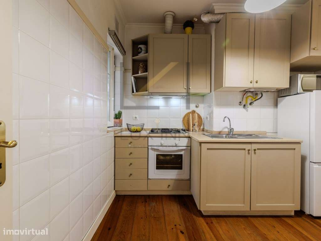 Apartamento T2 em Alfama, excelente localização-27