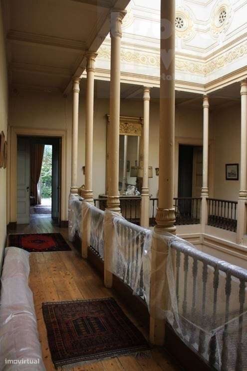Palacete exclusivo com vistas panorâmicas em Paço de Arcos-16