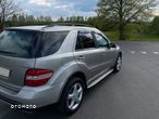 Mercedes-Benz ML 500 4-Matic - 23