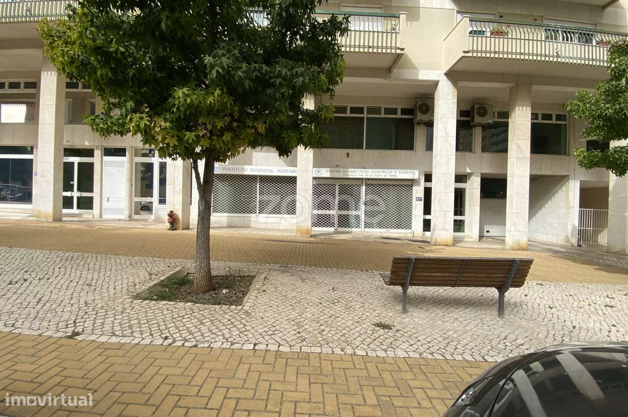 Excelente espaço para serviços ou comércio na Penha de França - Grande imagem: 2/39