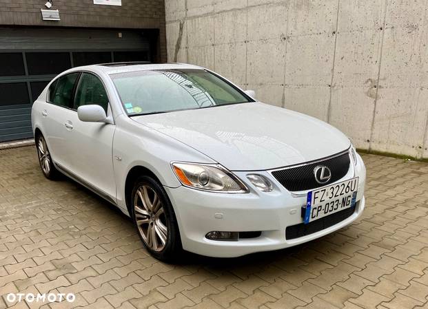 Lexus GS - 1