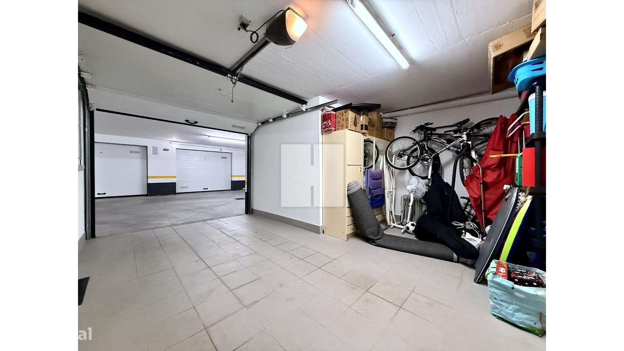 Apartamento T3 Seminovo c/ Terraço-44