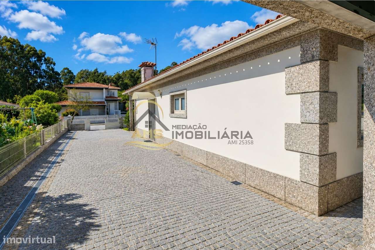 VENDA | MORADIA TÉRREA V3 | SEMINOVA-3