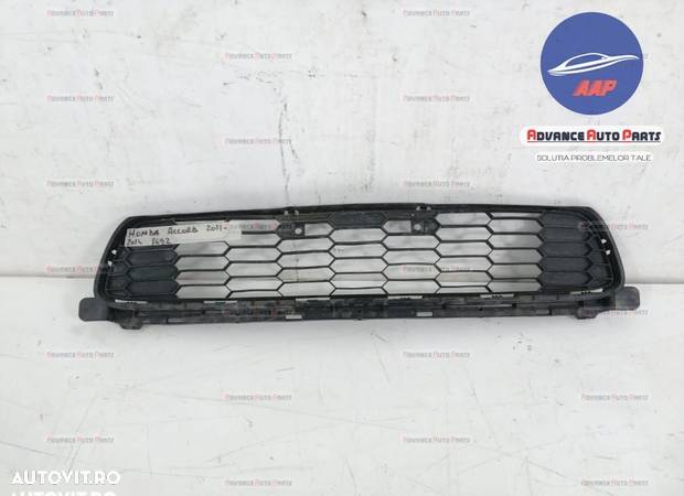 Grila inferioara cod 71107-TLO - originala Honda Accord 8 (facelift) 2011 2012 2013 2014 2015 OEM - 1