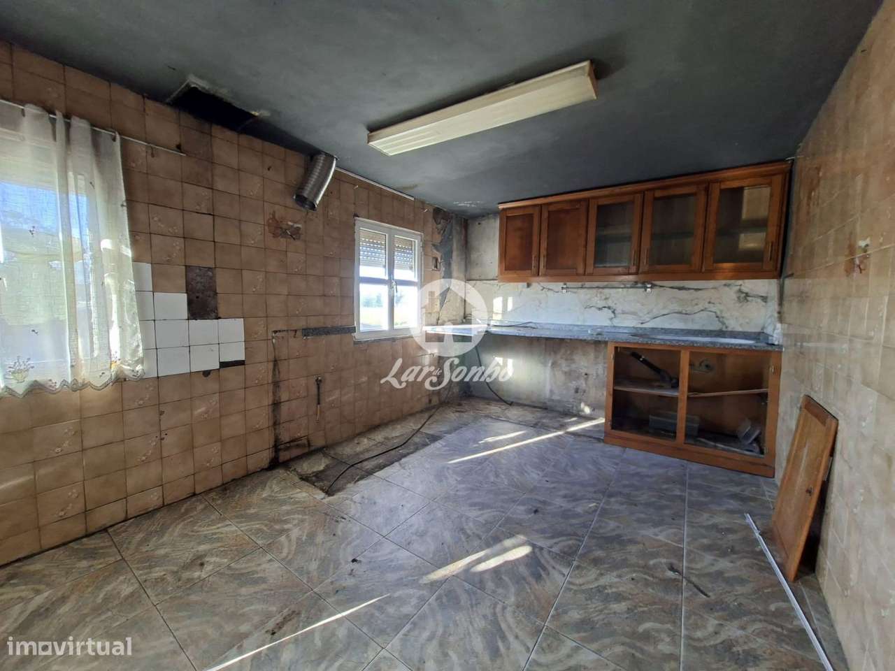 Moradia com terreno de 3.230m2 em Fradelos, V. N. Famalicão - Grande imagem: 4/24