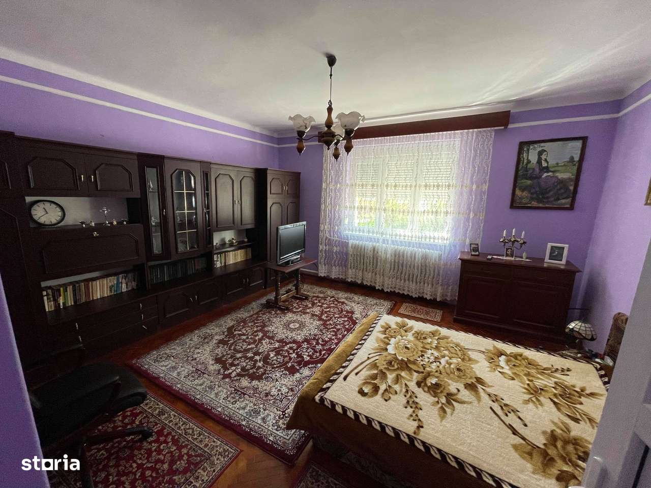 Exclusivitate ! Ideal investitite ! 2 case + 10 ari teren , str. Dara-8