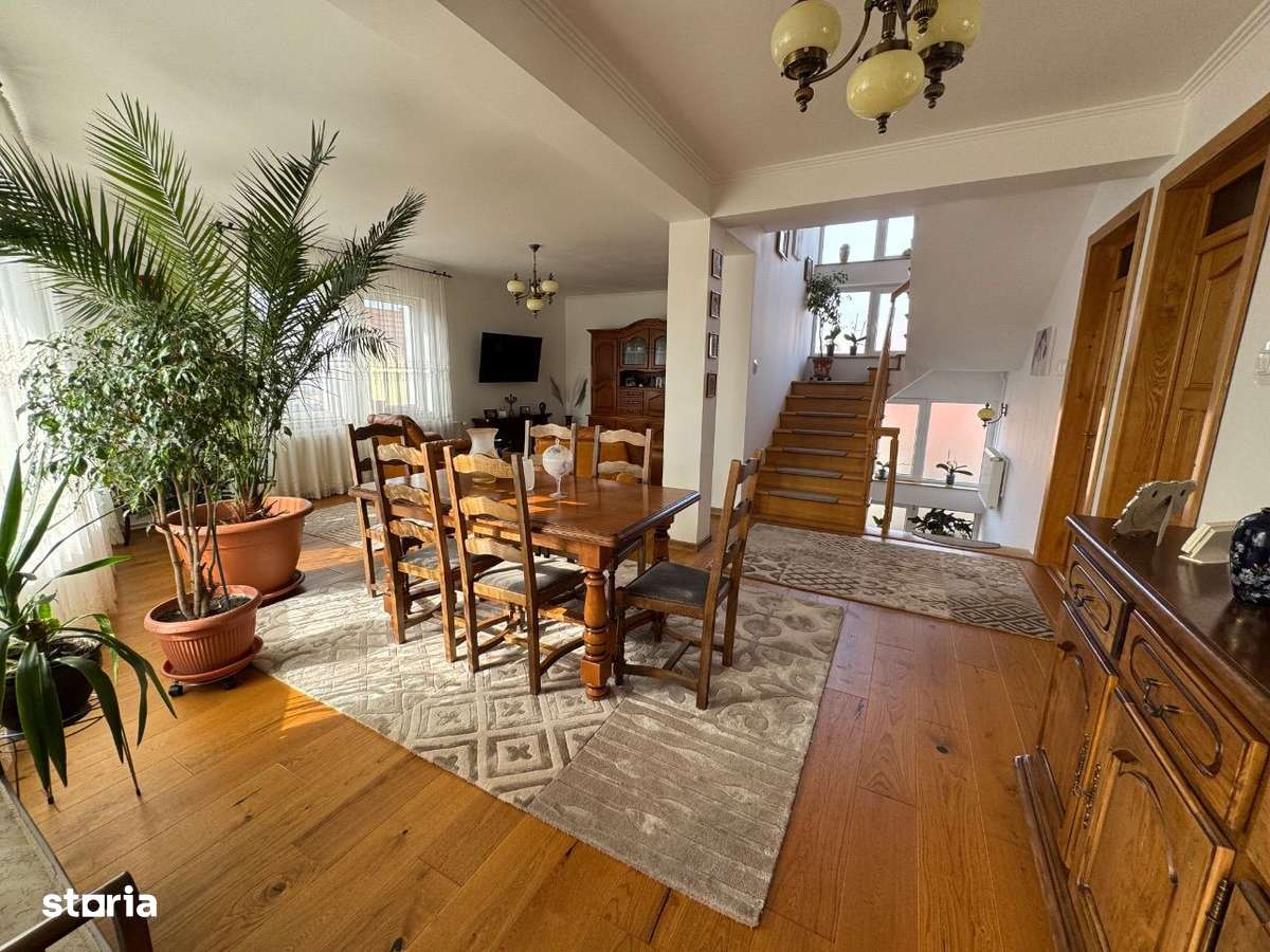 Casa P+2 zona CENTRALĂ-8