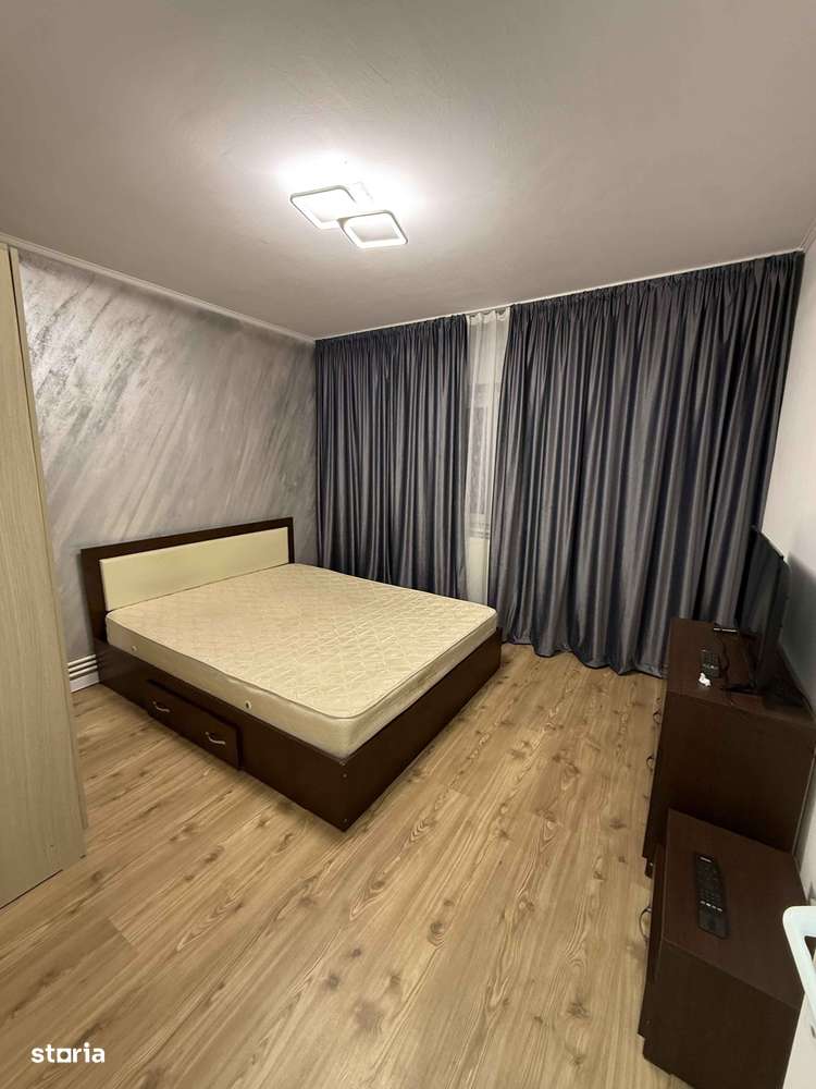 De vanzare apartament 3 camere decomandat Călărași VI-4