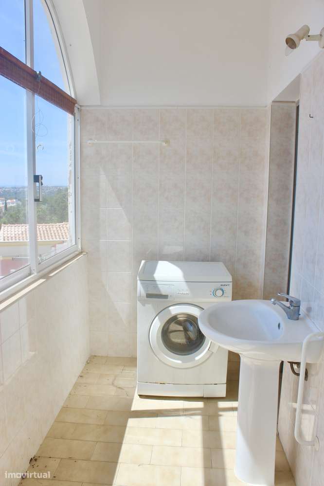 Moradia T5 com mais de 200m2 em Boliqueime-9