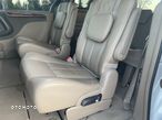 Chrysler Town & Country 3.6 Limited - 11