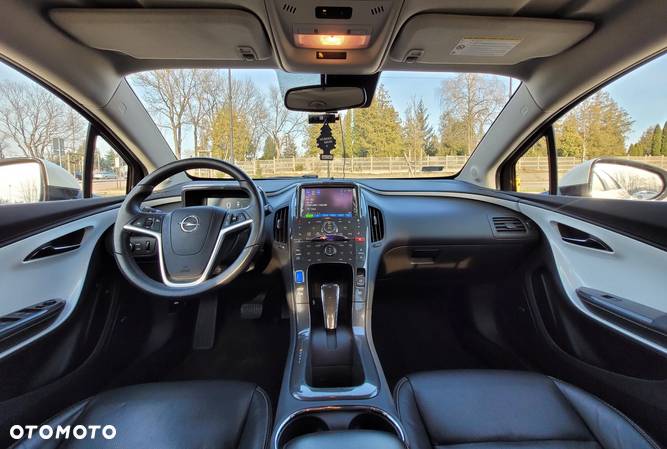 Opel Ampera - 30