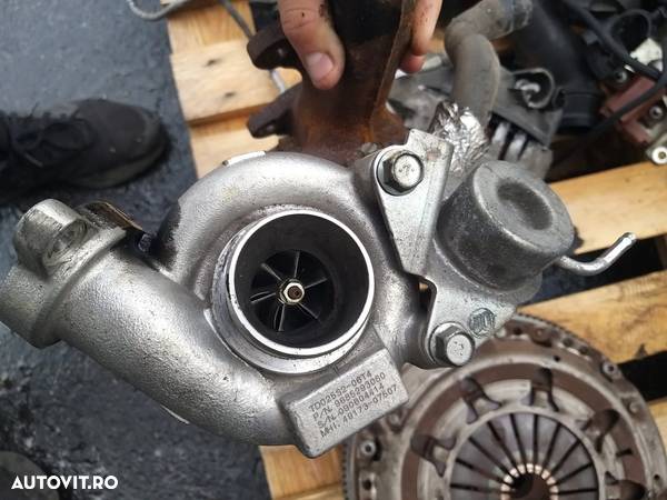 Turbina cod: 9685293000 pentru peugeot 207 1.6HDI - 1