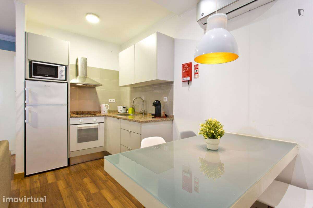 Apartamento com 1 quartos - localizado em Cedofeita Porto - Grande imagem: 5/10