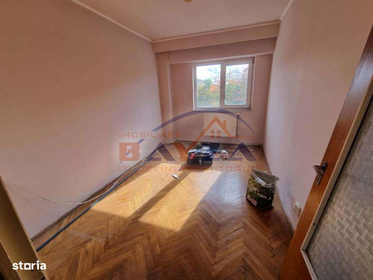 Bulevardul Traian  zona Ursus | Apartament 4 camere decomandat, 80 mp - Imagine principală: 5/12