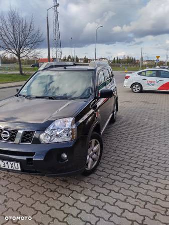 Nissan X-Trail 2.0 dCi SE - 2