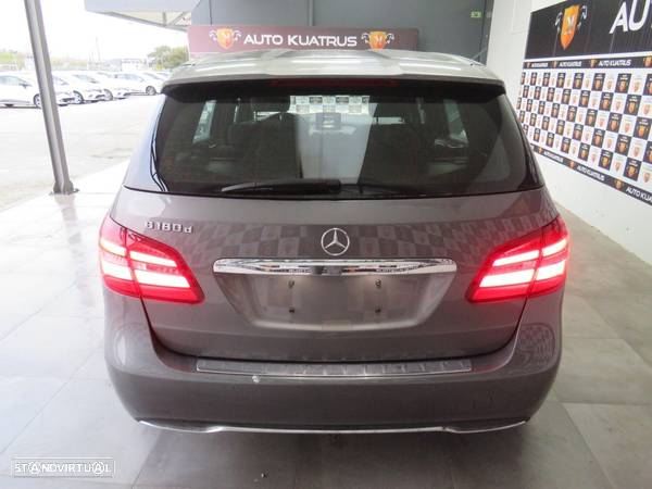 Mercedes-Benz B 180 d Urban Aut. - 6