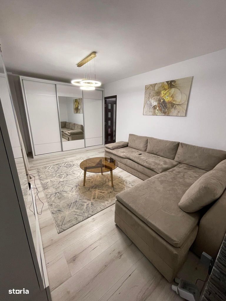 Apartament 4 camere zona Rotunda