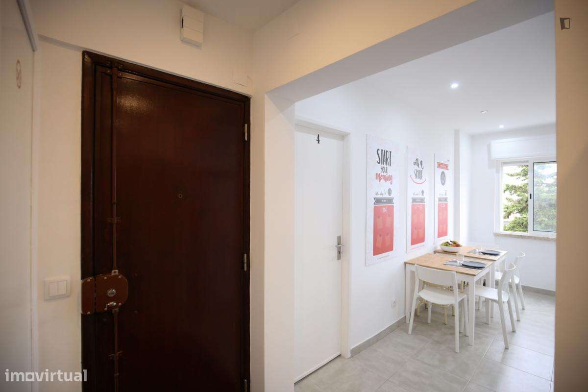 Quarto - localizado em Oeiras Lisbon - Grande imagem: 4/10