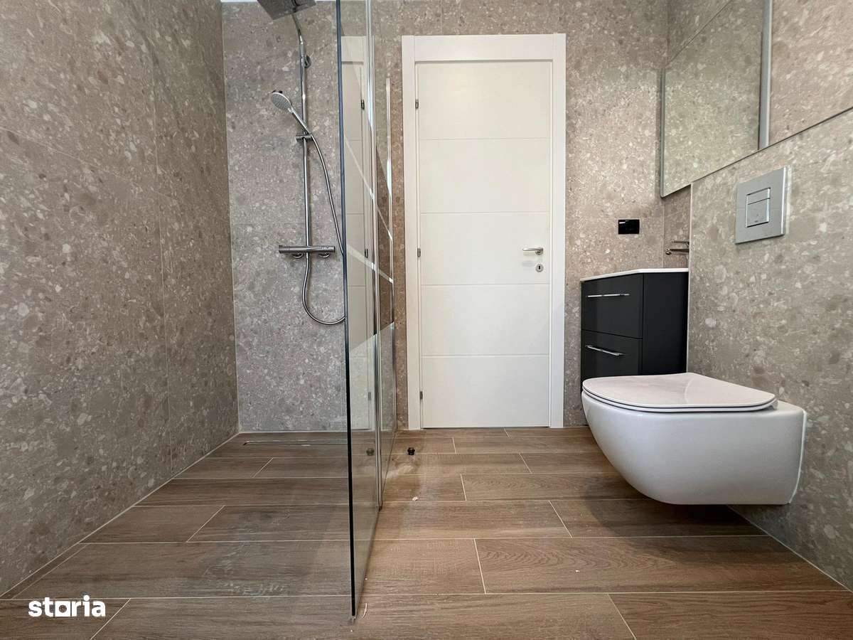 LA CHEIE! gata de mutare The Class Villas Tunari, TEREN 300 MP-5