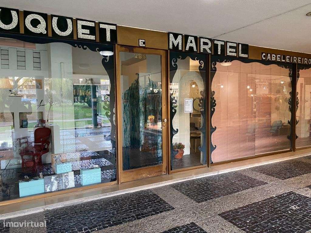 Bonita Loja/Ampla Montra Envidraçada/Equipada p/ Cabeleireiro/Galer... - Grande imagem: 5/5