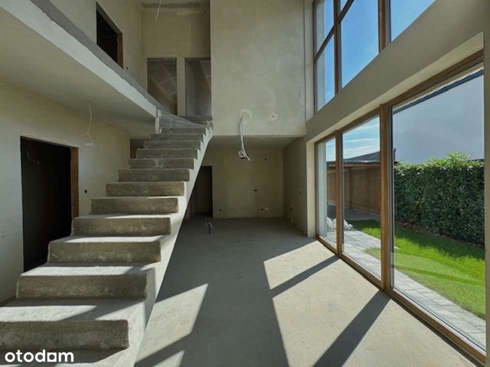 Dom z podwójną ścianą, pompa ciepła, trzy łazienki, antresola-11