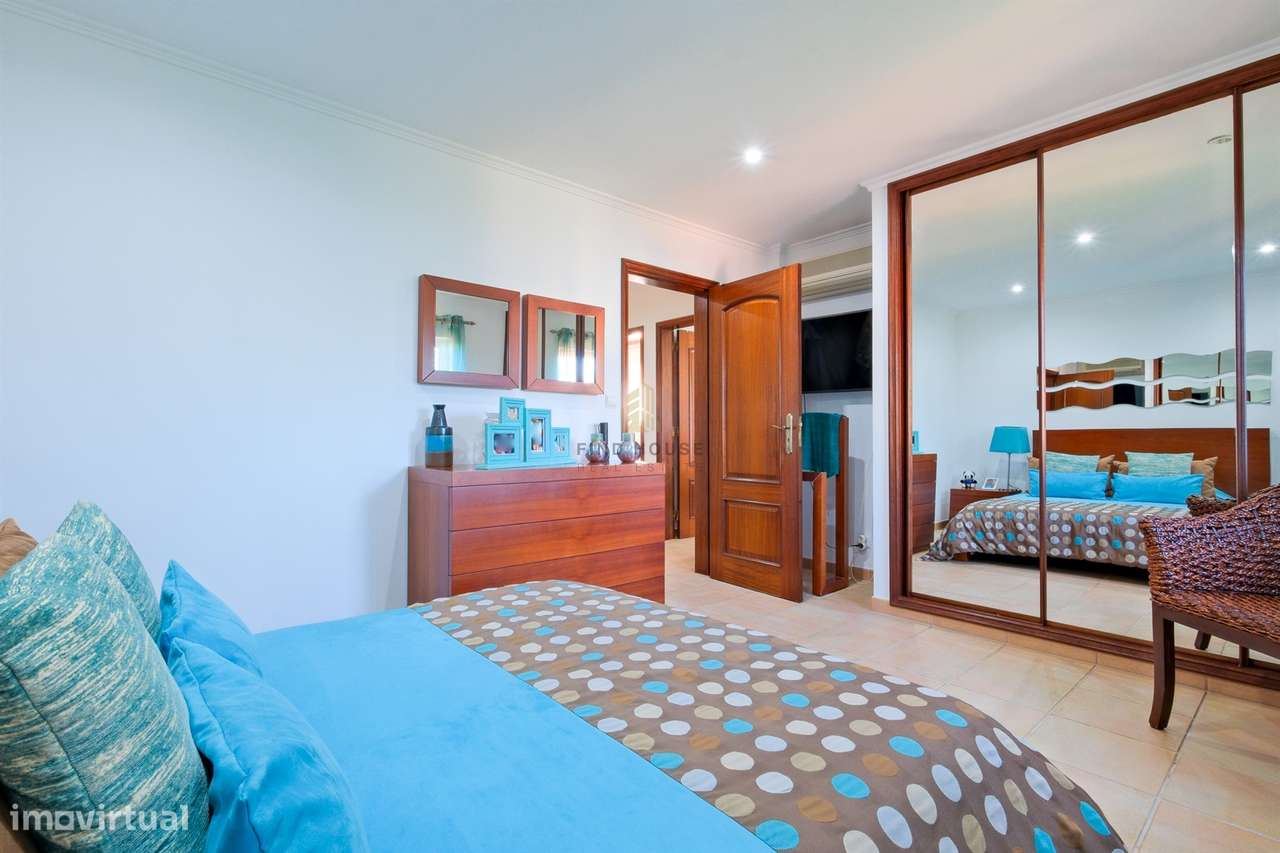 Moradia Isolada T4 com piscina, campo de ténis e logradouro em Cachoei-42