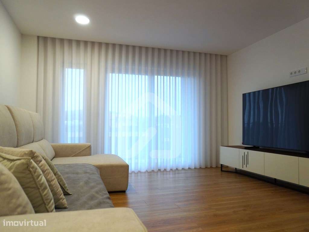 Apartamento T2+1 como novo em Nine - Vila Nova de Famalicão-1