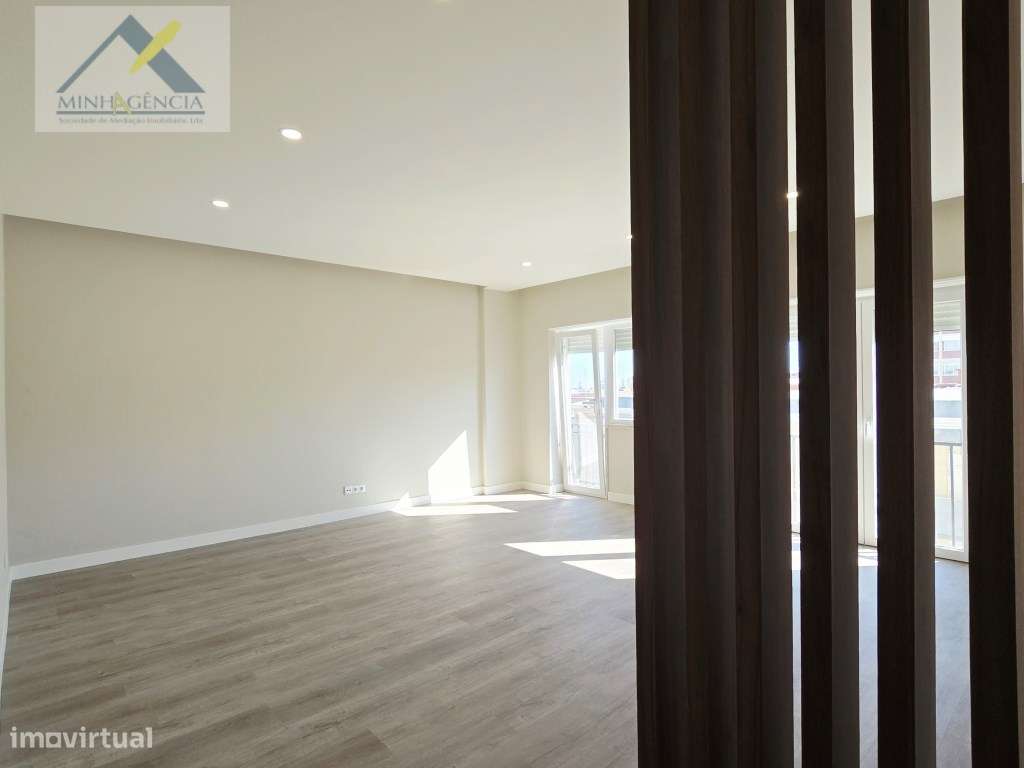 Apartamento T3 remodelado na Algodeia em Setúbal-13