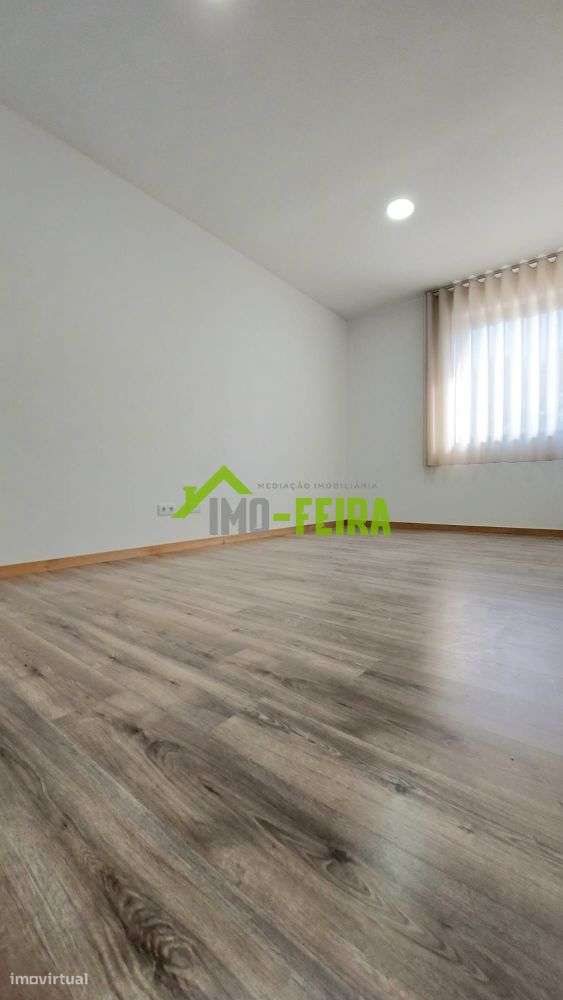 Pavilhão industrial , Fiães-33