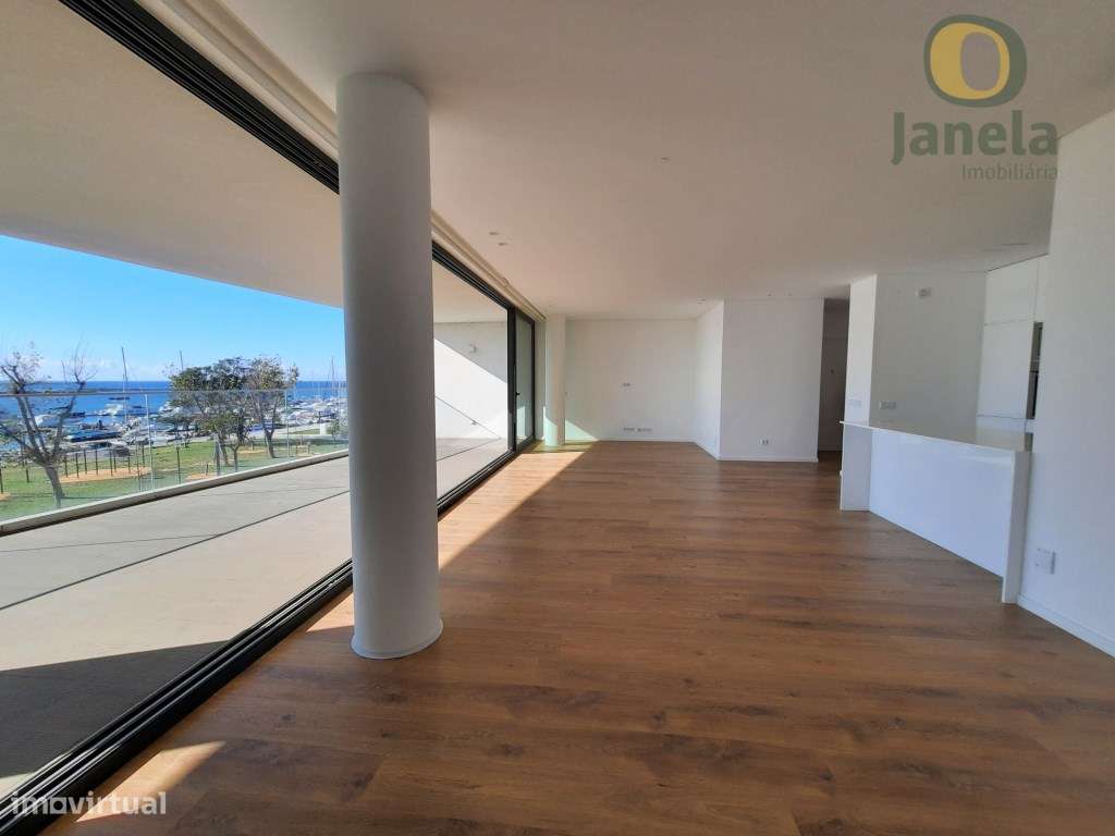 Extraordinário T2 frente ao mar - Grande imagem: 2/16