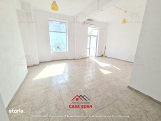 Spatiu comercial ultracentral, Poiana Campina, 46 mp, 350 E