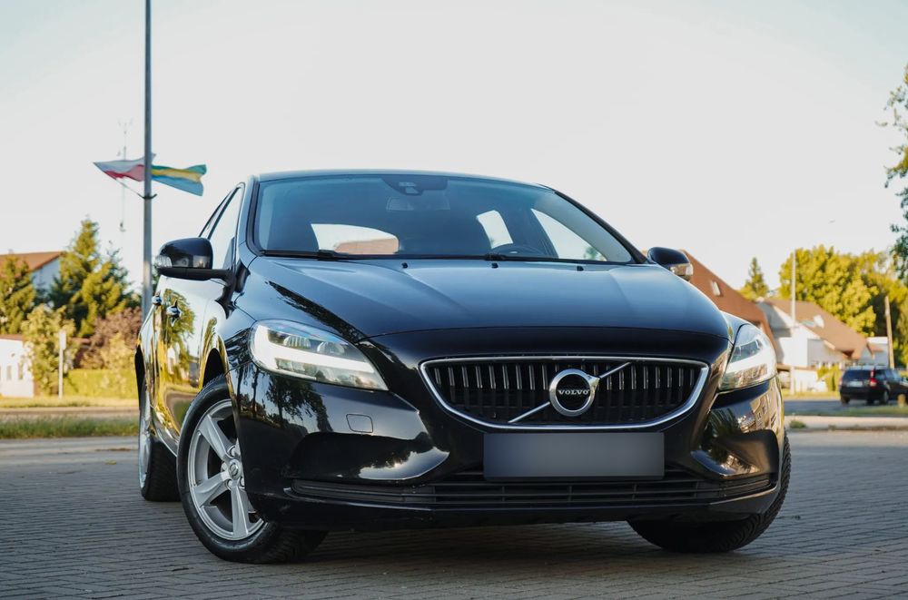 Volvo V40 II D3 Summum 2018