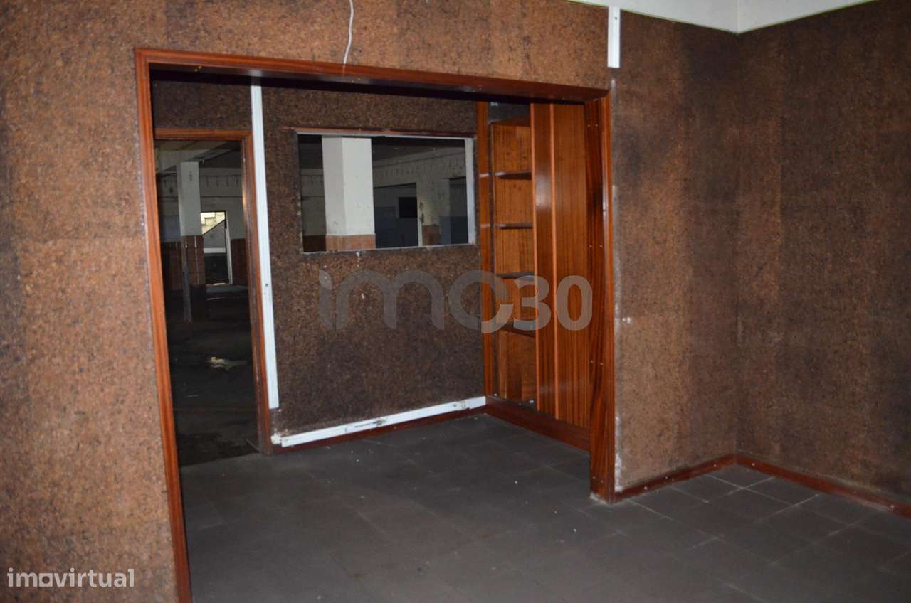 Armazém com 760 m2 em Sobrado - Grande imagem: 5/9