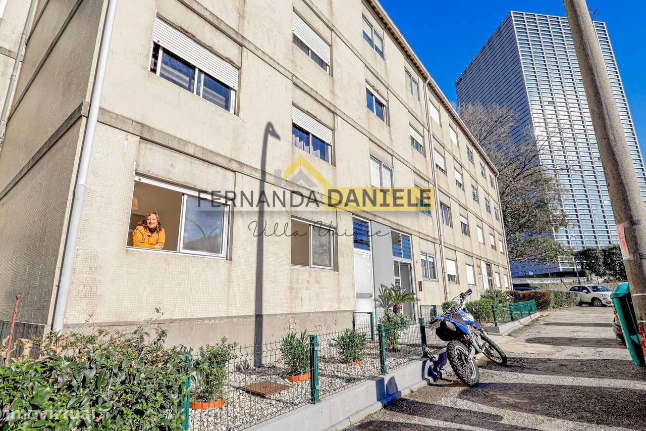 * Oportunidade * Apartamento T3 remodelado, em localização...-6