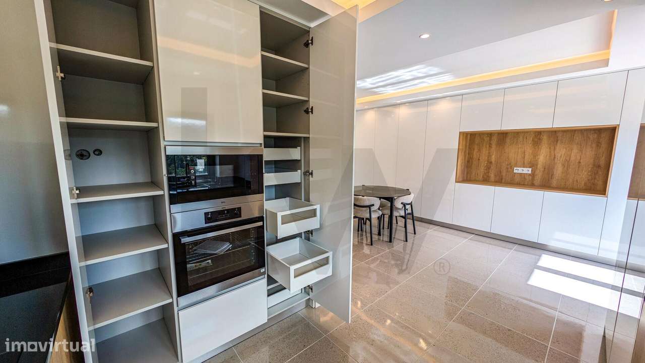 Moradia nova T4+2 Mobilada com Vista Montanha em Lordelo – Vila Real-25