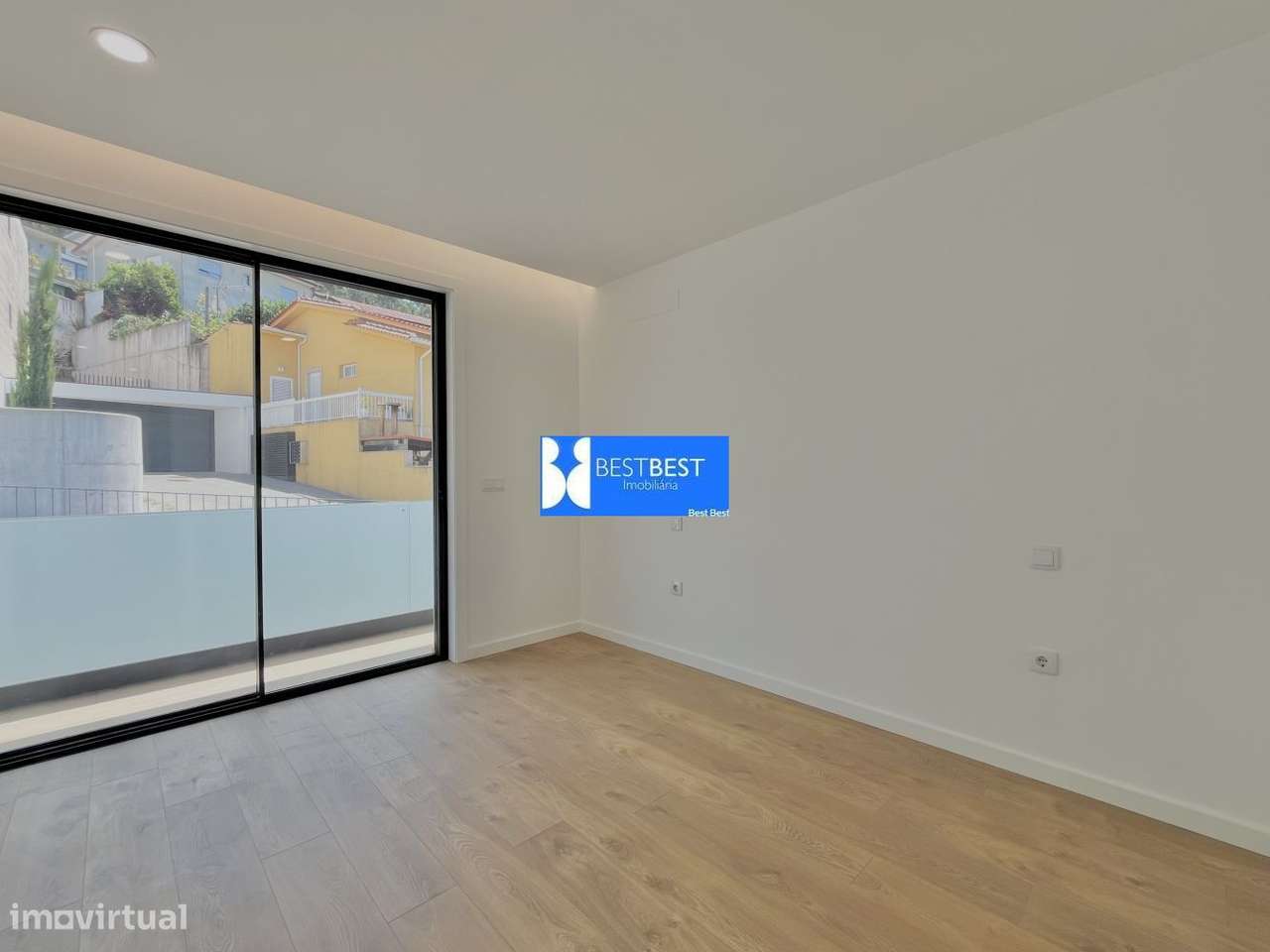 T3 NOVO , GRANDE VARANDA, DESIGN MODERNO, EQUIPADO, AIRO, BARCELOS-18