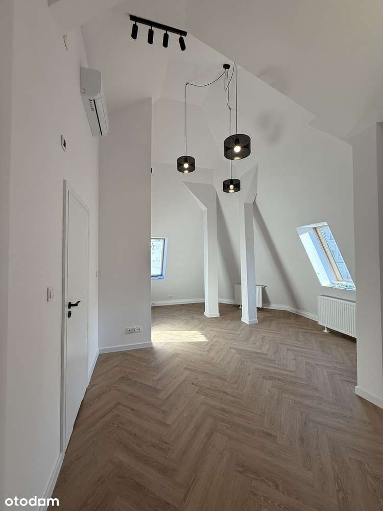 Kawalerka/Klimatyzacja/4,5m sufit/Kamienica winda-11