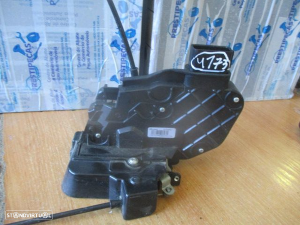 Fecho 30753664 VOLVO S40 2007 FD 10 Pinos - 4