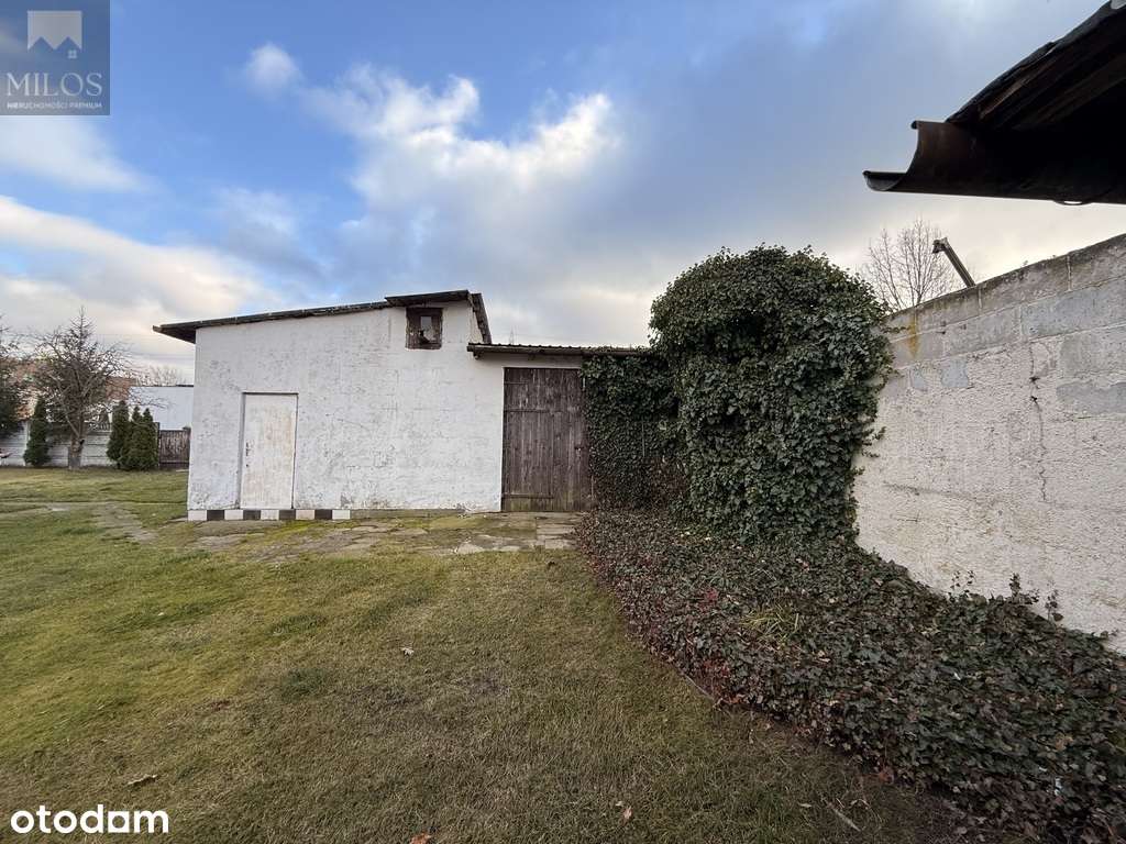 Parterowy dom z dużą działką na Bielanach-17