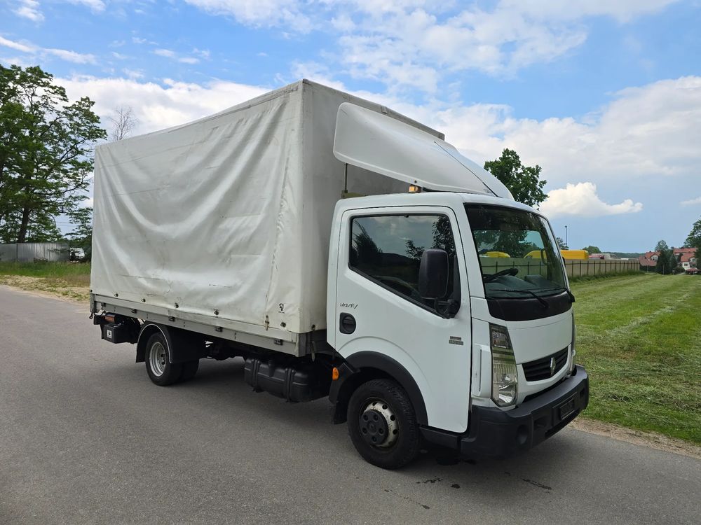 Nissan Cabstar 2012