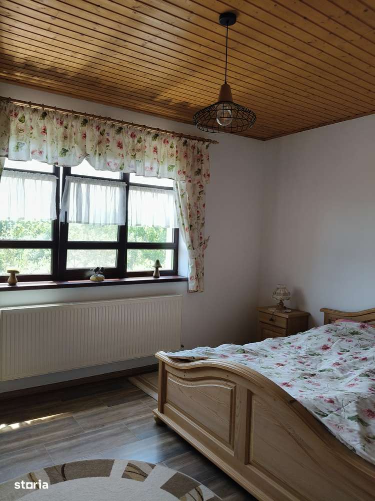 Valea Calugareasca-Radila-Casa de locuit deosebita-11