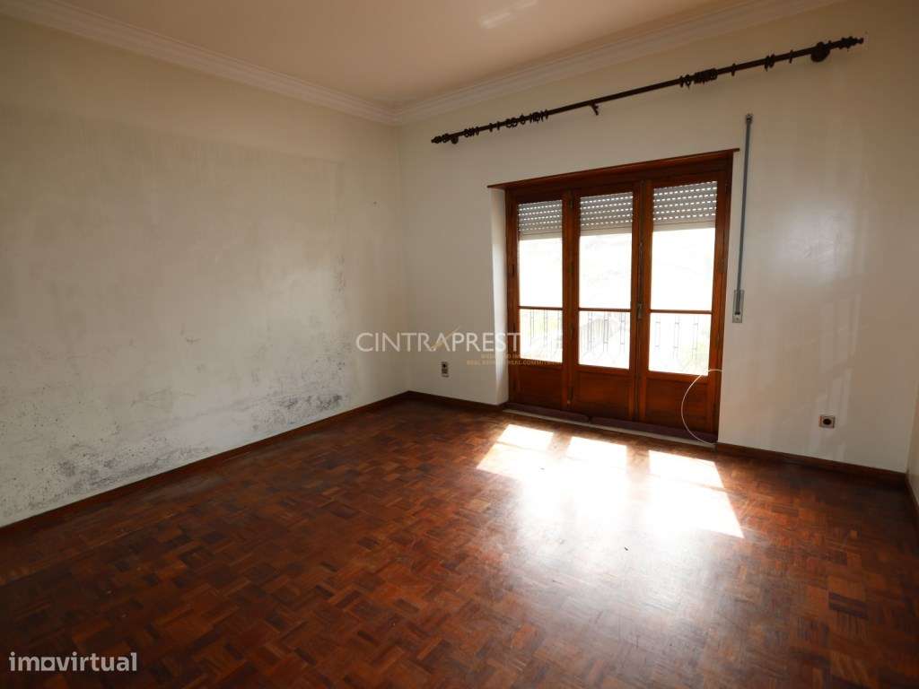 Moradia Isolada de 7 Assoalhadas em Montelavar - Sintra-8
