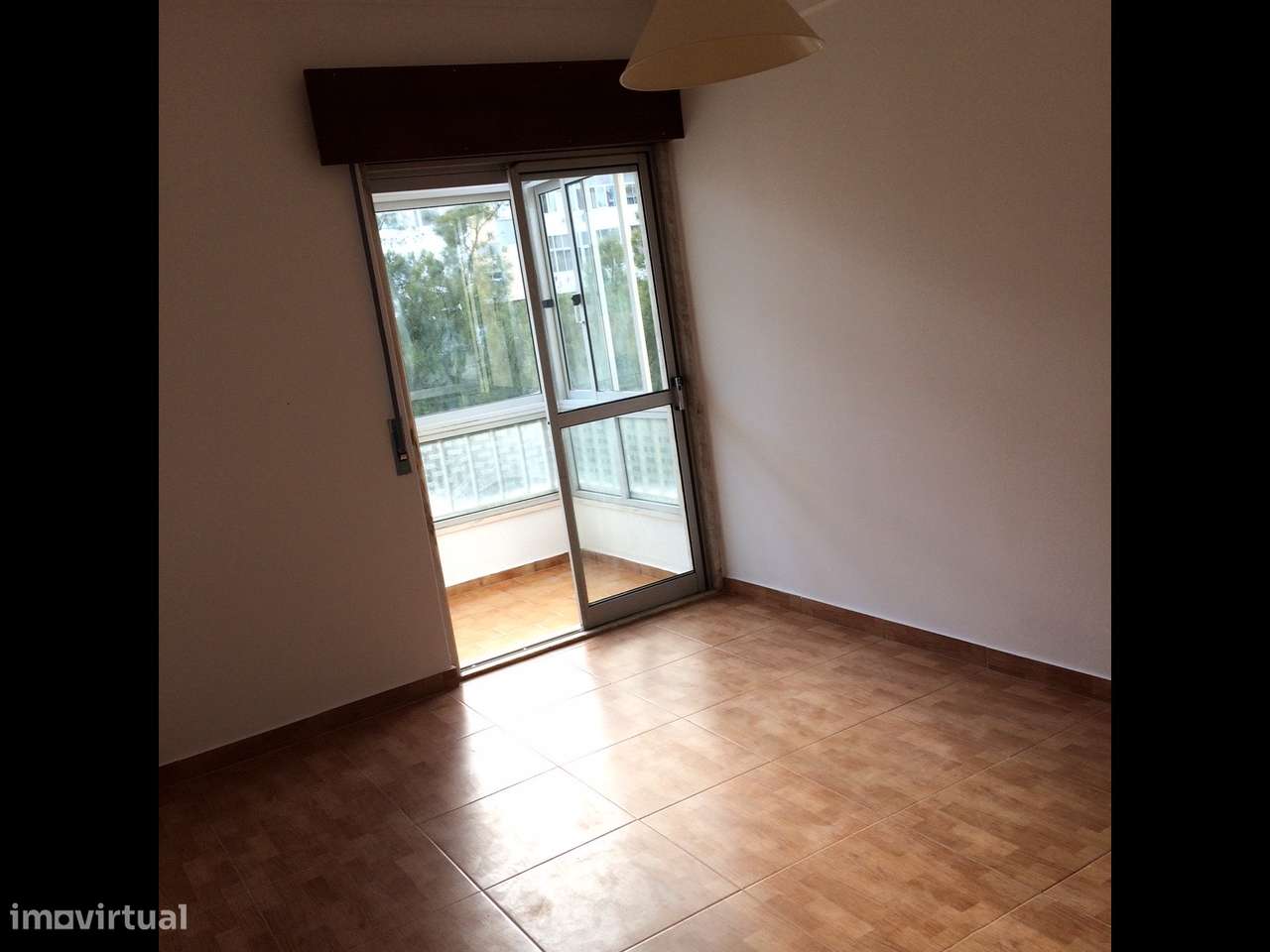 T2 com varanda em Rio de Mouro, Sintra - Grande imagem: 4/12