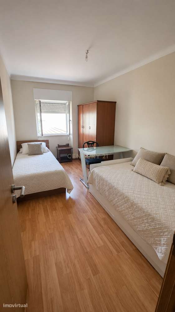 Prédio no Centro Histórico de Setúbal, Loja e 2 Habitações-6