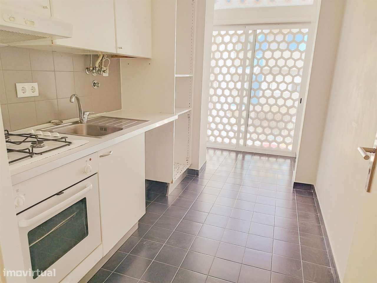 T2 na Graça arrendado por 825€/mes por mais 1 ano-9