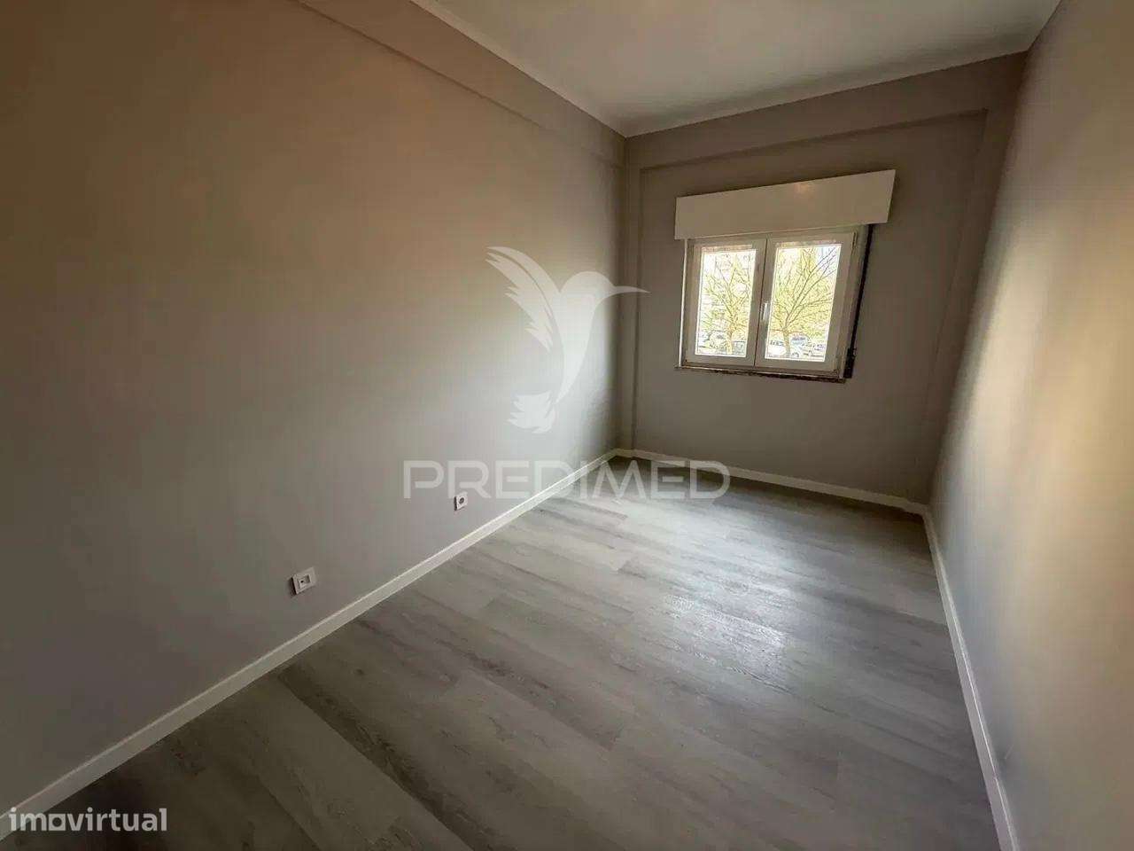 Apartamento T2 Renovado Centro Oeiras - Grande imagem: 5/34
