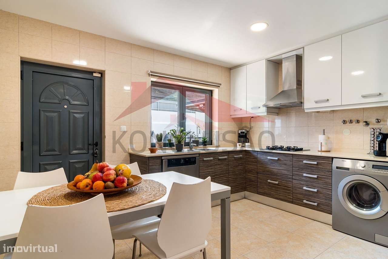 Azeitão - Moradia V4 excelente estado, Piscina - Grande imagem: 5/44