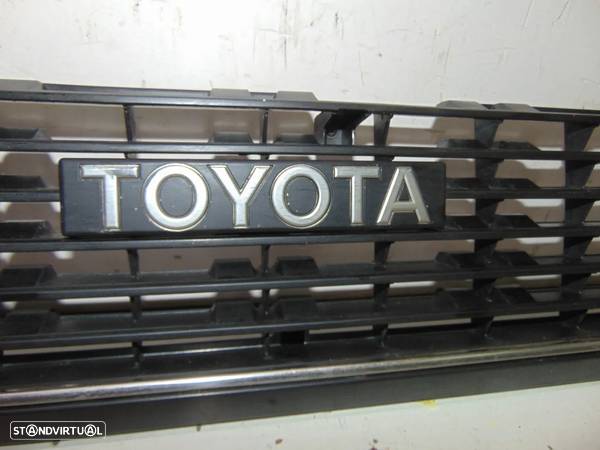 Toyota corolla DX KE 70 grelha - 2