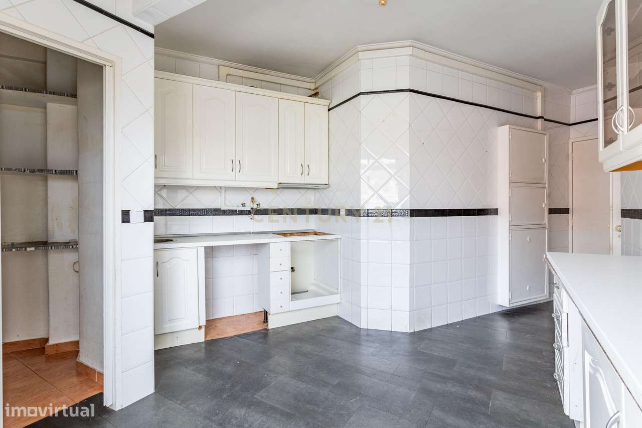 Apartamento T4 para Venda em Alvalade - Grande imagem: 5/30